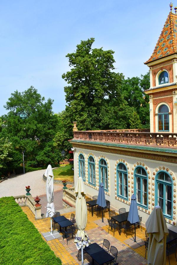 Aparthotel Zsolnay Negyed Vendeghaza Pécs Exterior foto